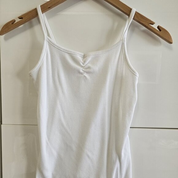 Scrunch Front Lightweight Ribbed Tank - Picture 2 of 7